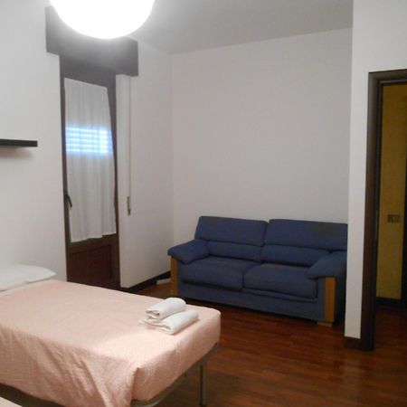Niguarda Alfred House Bresso Exterior foto
